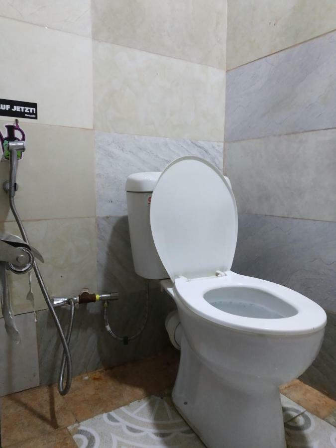 Flora Hostel Baku Exterior photo