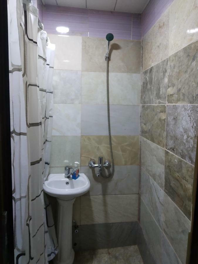Flora Hostel Baku Exterior photo
